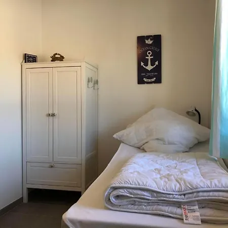 E21 Freistehendes Haus Mit Garten Und Deichblick By Interhome Σπίτι διακοπών *