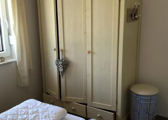 E21 Freistehendes Haus Mit Garten Und Deichblick By Interhome Σπίτι διακοπών